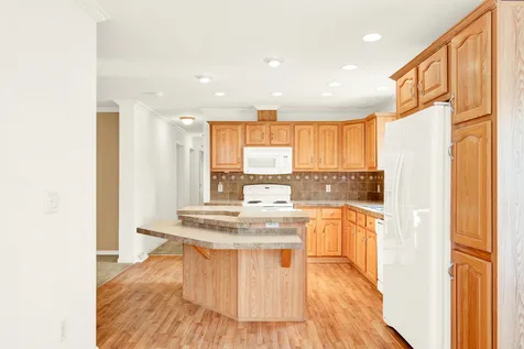 15 Alexandra Lane Rochester NH 03867
