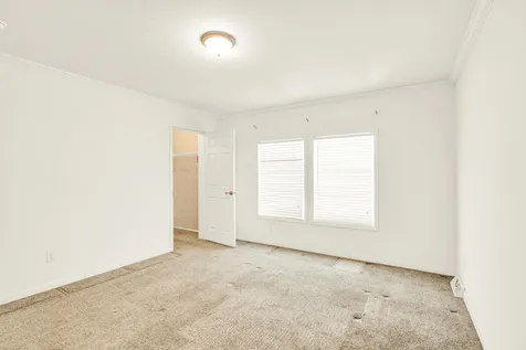 15 Alexandra Lane Rochester NH 03867