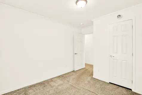 15 Alexandra Lane Rochester NH 03867
