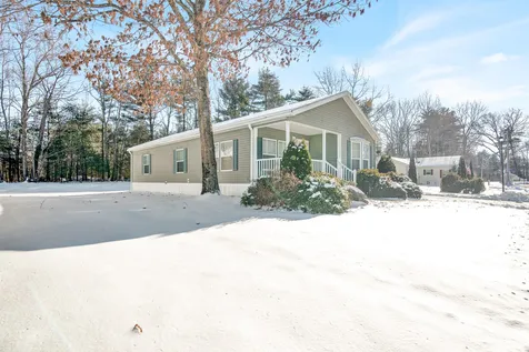 15 Alexandra Lane Rochester NH 03867