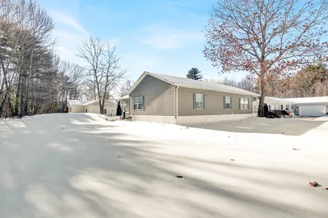 15 Alexandra Lane Rochester NH 03867