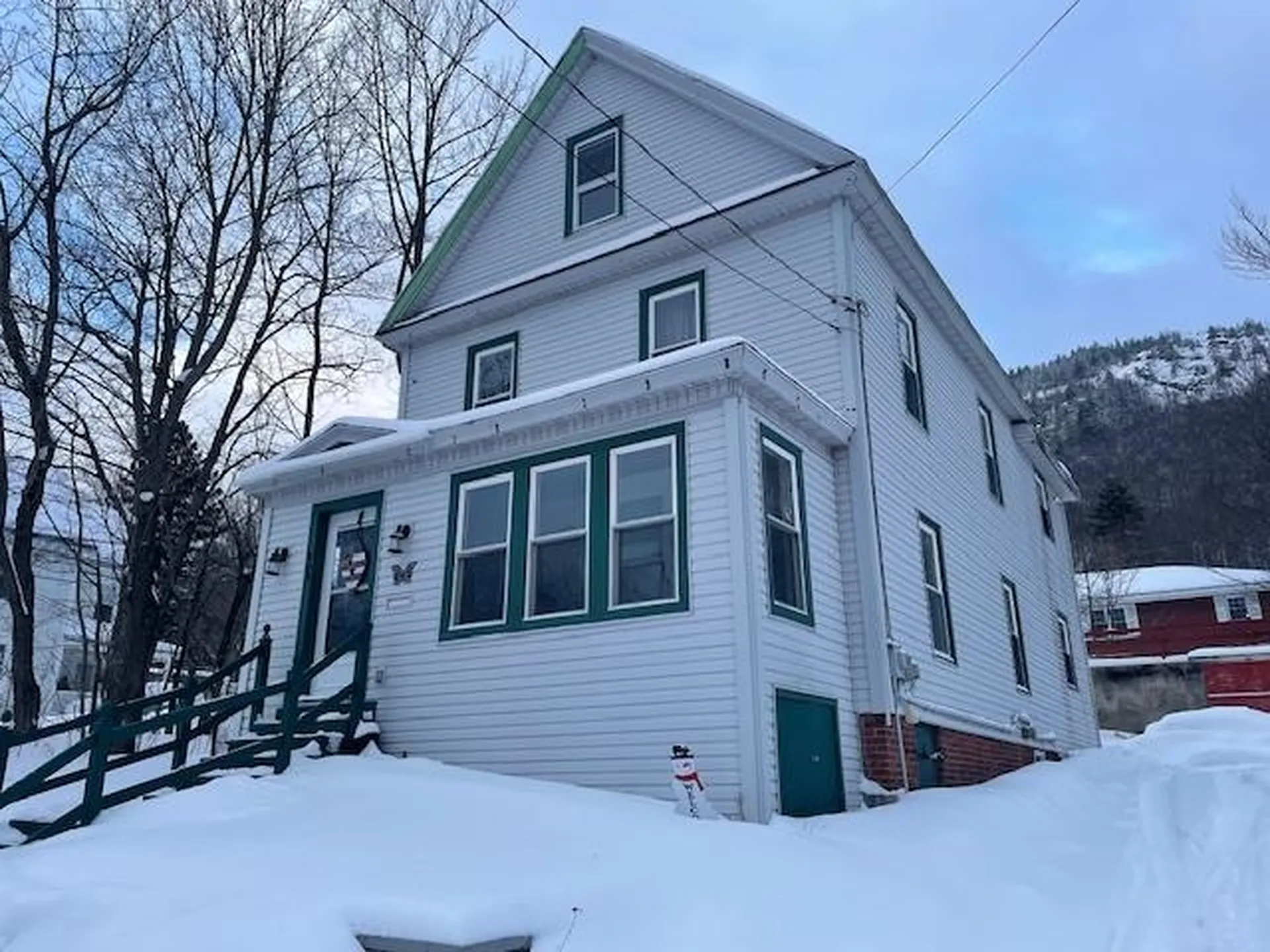 649 4th Avenue Berlin NH 03570