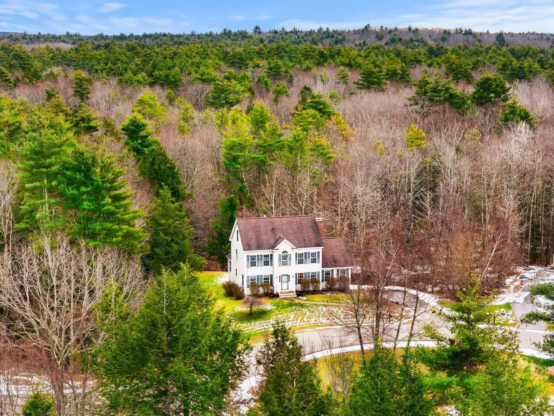 19 Madison Lane Newmarket NH 03857