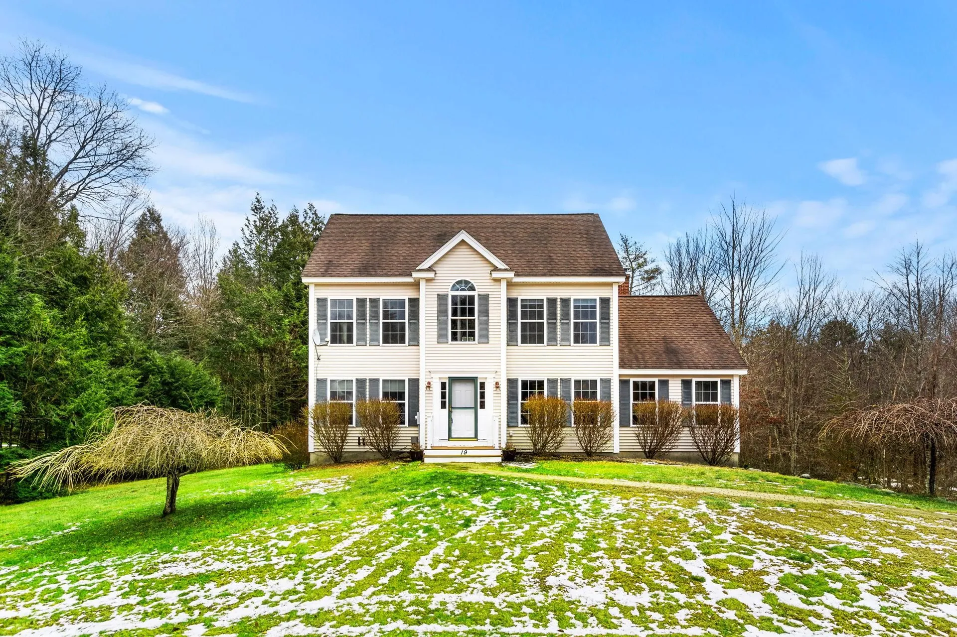 19 Madison Lane Newmarket NH 03857