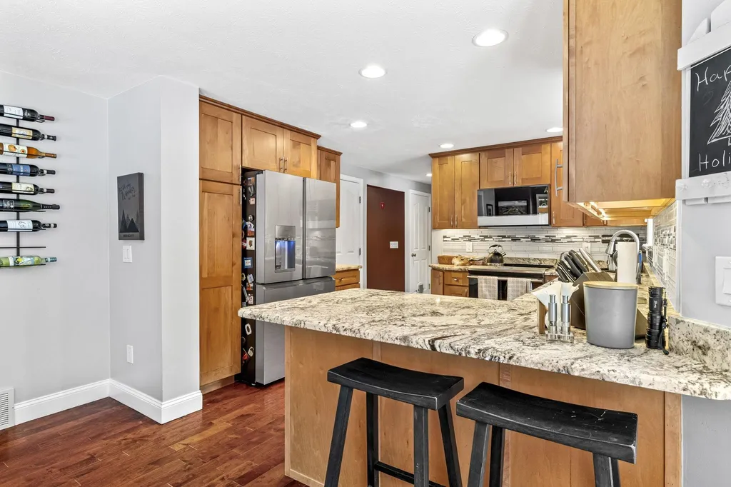 11 Carlisle Drive Litchfield NH 03052