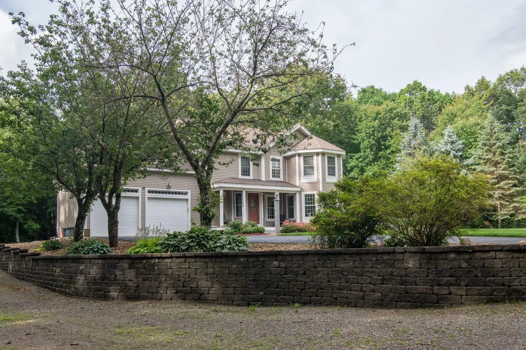 11 Carlisle Drive Litchfield NH 03052