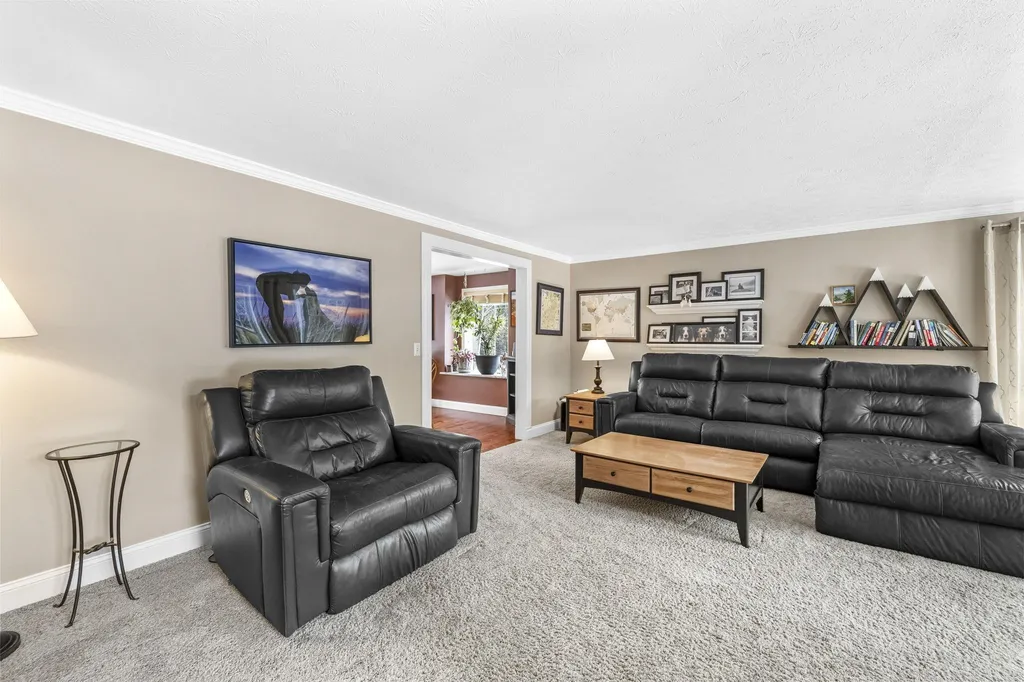 11 Carlisle Drive Litchfield NH 03052