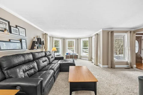 11 Carlisle Drive Litchfield NH 03052