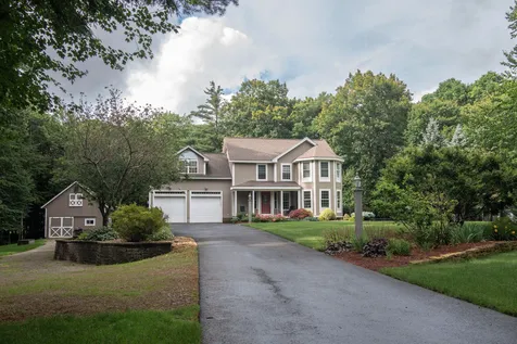 11 Carlisle Drive Litchfield NH 03052
