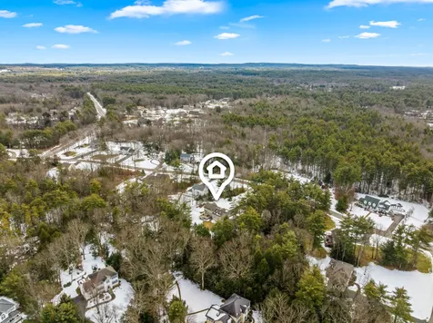 11 Carlisle Drive Litchfield NH 03052