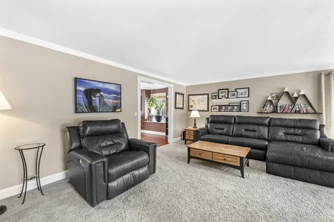 11 Carlisle Drive Litchfield NH 03052
