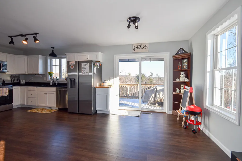 107 Richards Way Farmington NH 03835