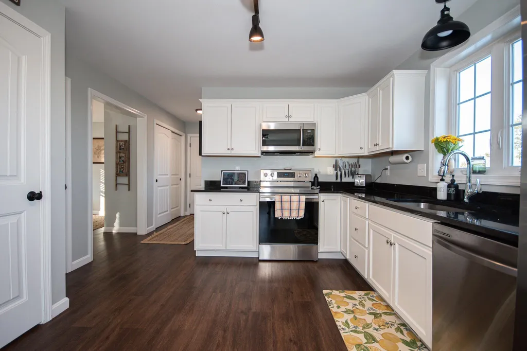 107 Richards Way Farmington NH 03835