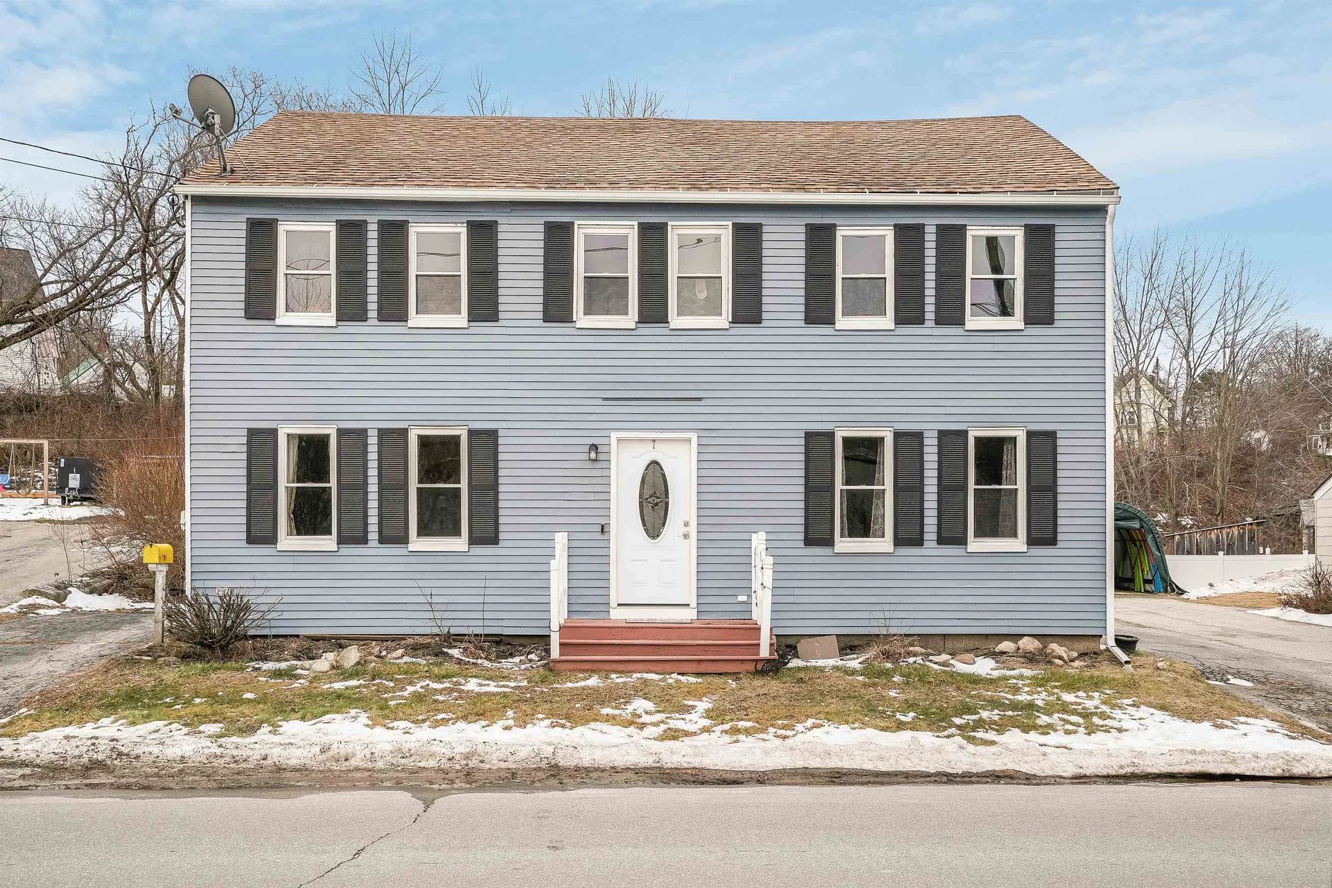 7 Concord Hill Road Pittsfield NH 03263