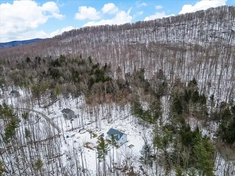 37 Warner Creek Underhill VT 05489