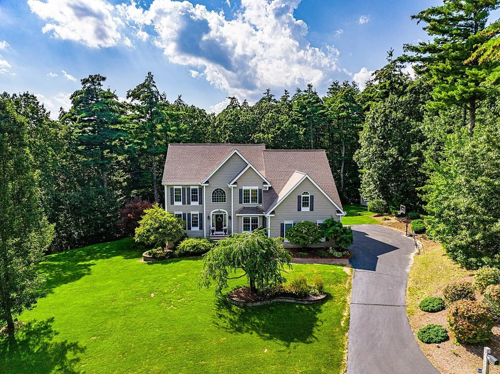 58 Lannan Drive Pelham NH 03076