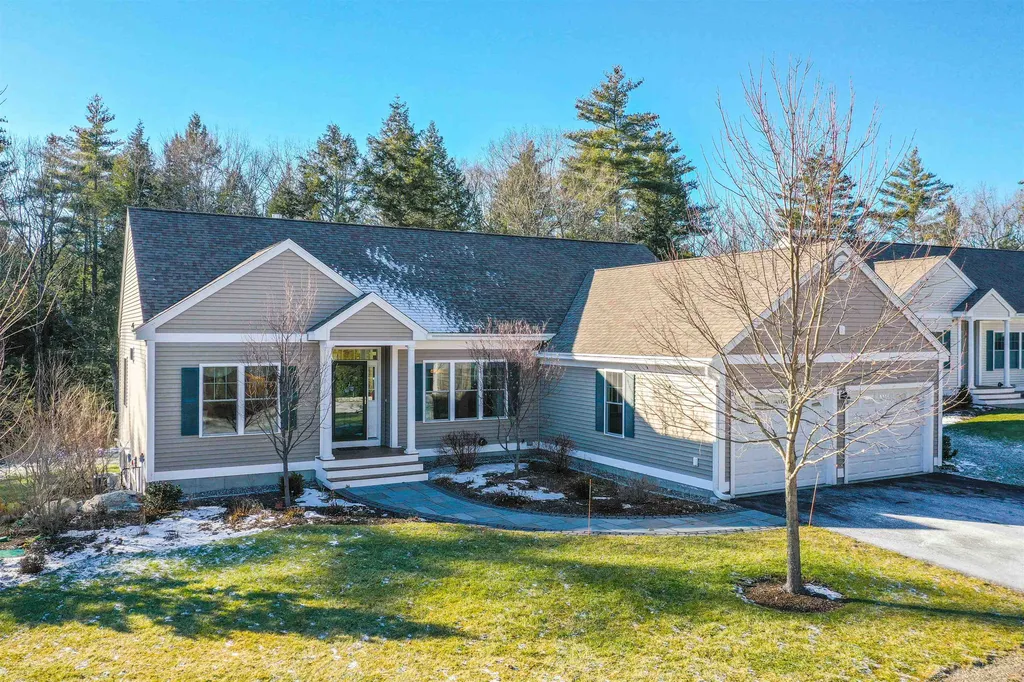 21 Trailside Drive Amherst NH 03031