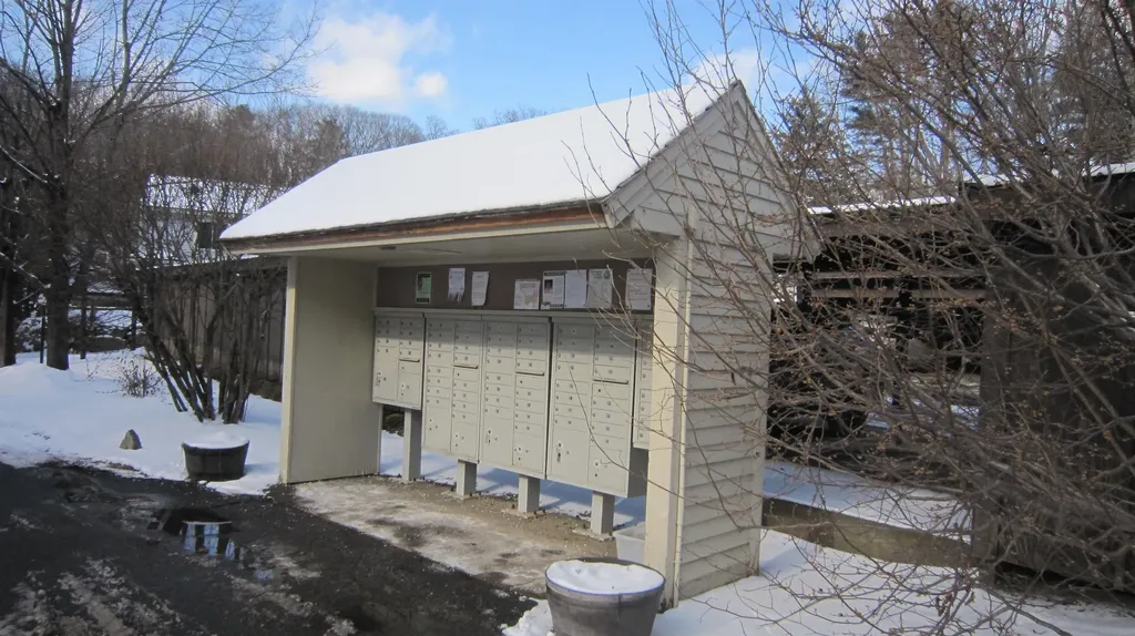 157 Morningside Commons Brattleboro VT 05301