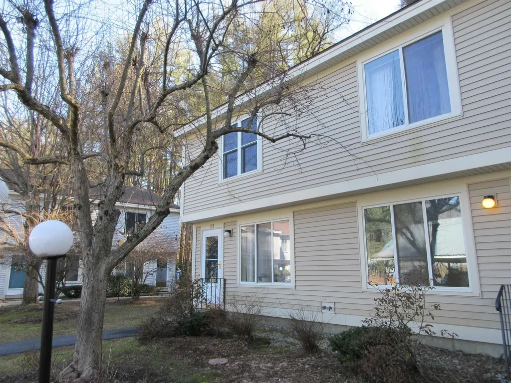 157 Morningside Commons Brattleboro VT 05301