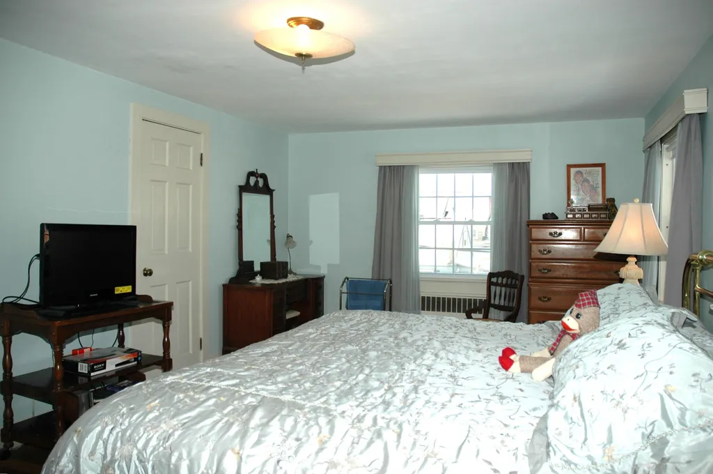 925 Belmont Street Manchester NH 03104