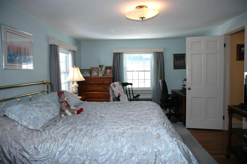 925 Belmont Street Manchester NH 03104