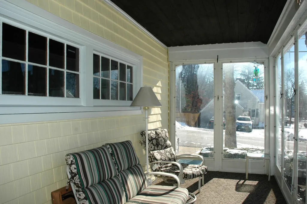 925 Belmont Street Manchester NH 03104