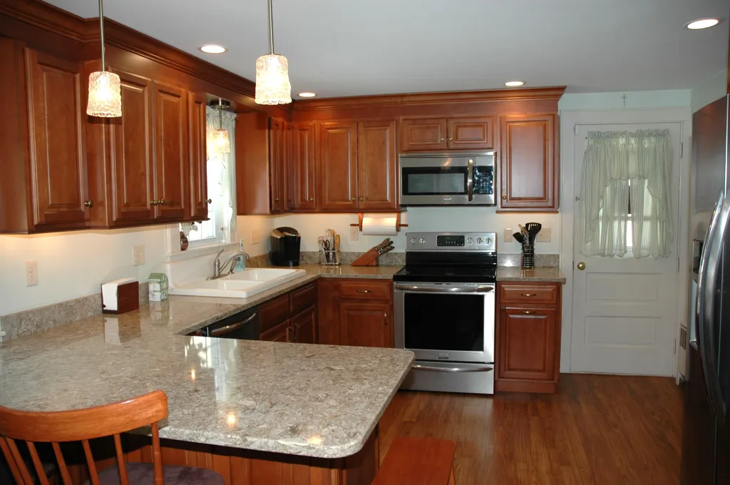 925 Belmont Street Manchester NH 03104