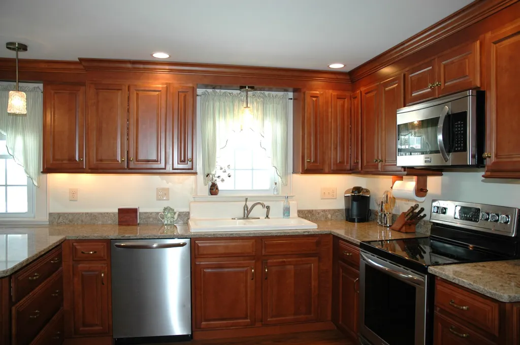 925 Belmont Street Manchester NH 03104