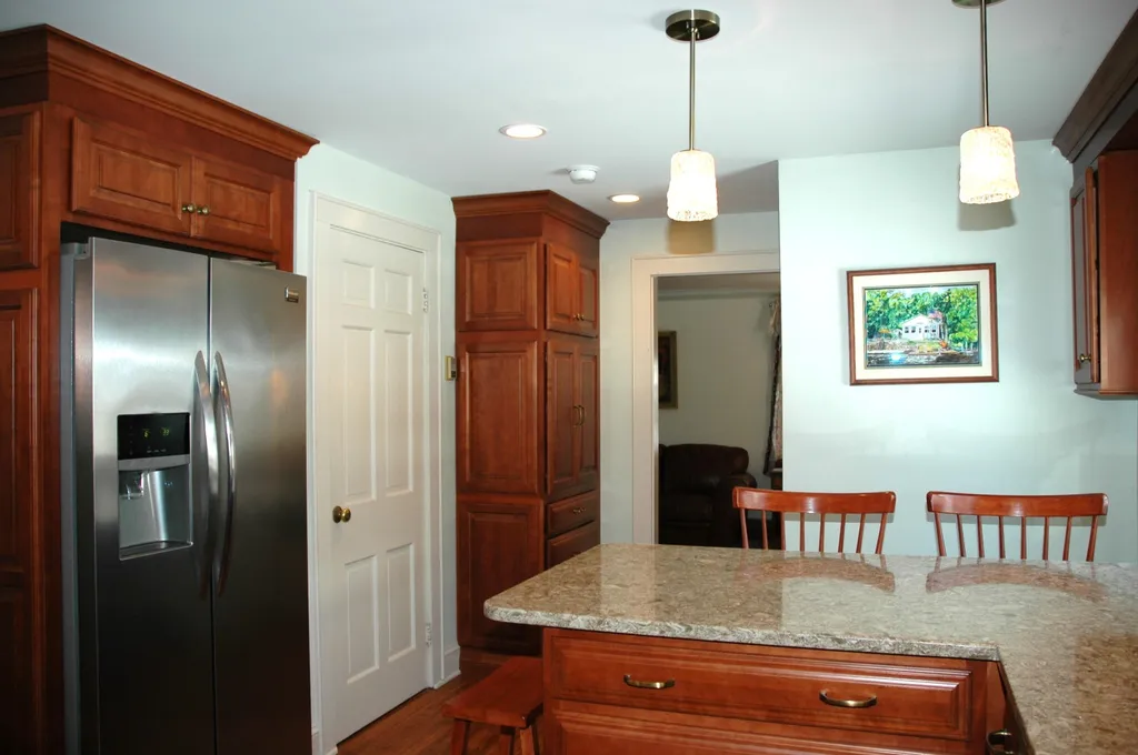 925 Belmont Street Manchester NH 03104