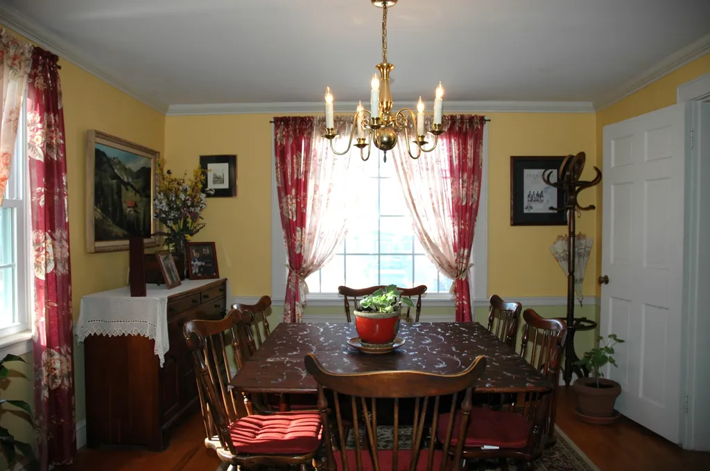 925 Belmont Street Manchester NH 03104