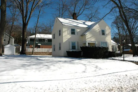 925 Belmont Street Manchester NH 03104