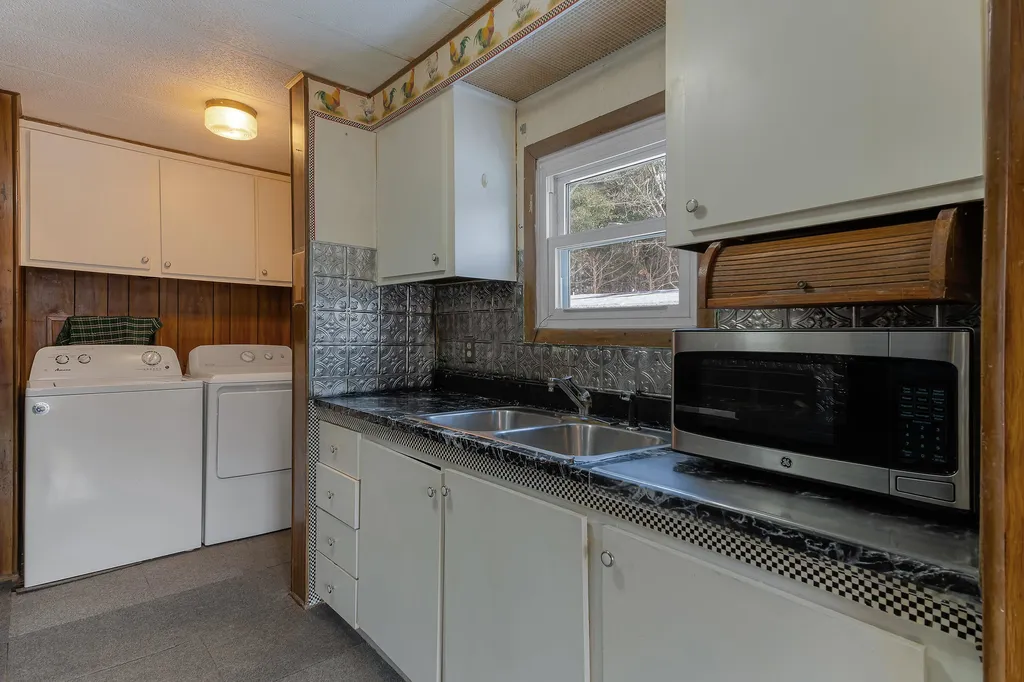 28 Caincrest Road York ME 03909