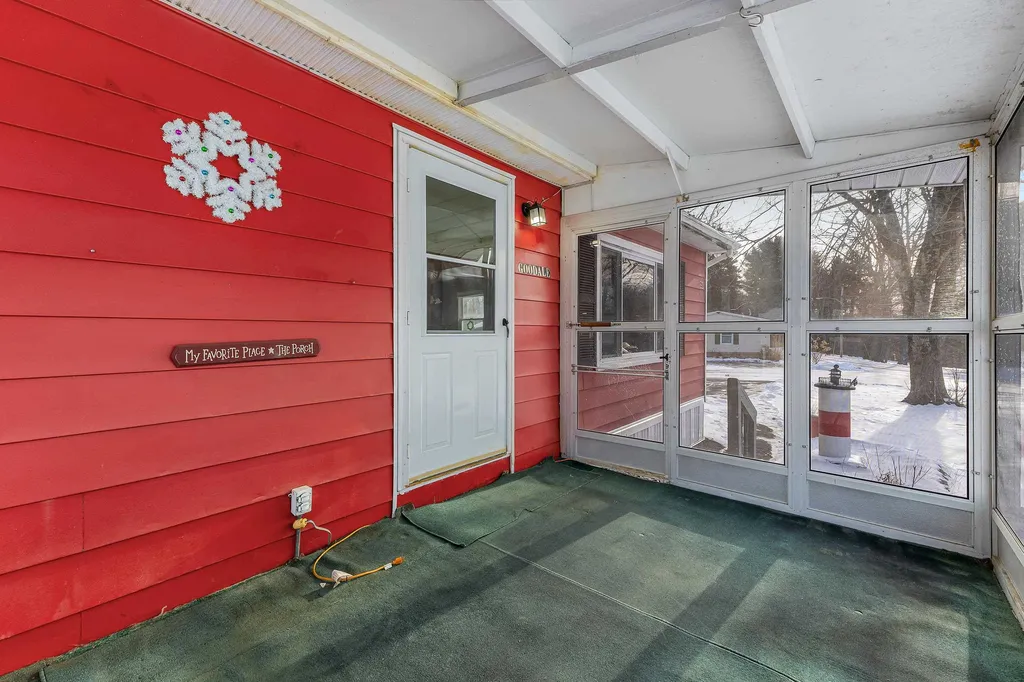 28 Caincrest Road York ME 03909