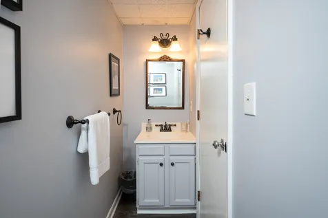 135 East Mountian Road Killington VT 05751