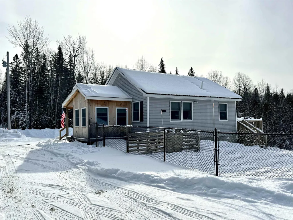 29 Colburn Road Colebrook NH 03576