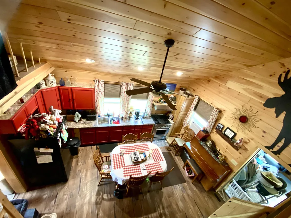 29 Colburn Road Colebrook NH 03576