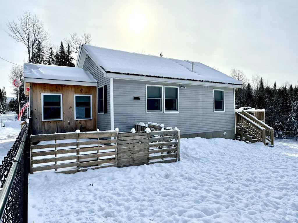 29 Colburn Road Colebrook NH 03576