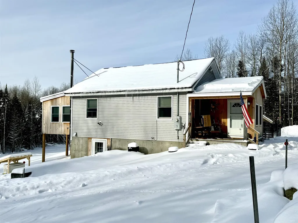 29 Colburn Road Colebrook NH 03576