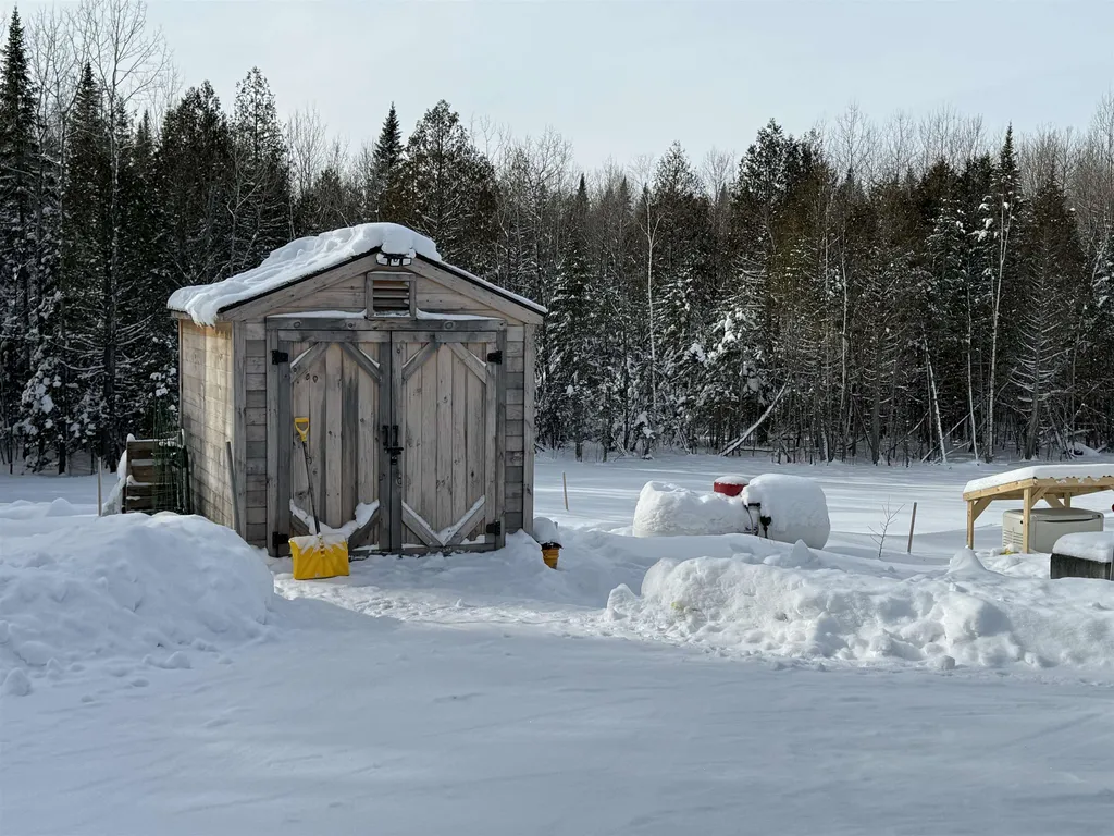 29 Colburn Road Colebrook NH 03576