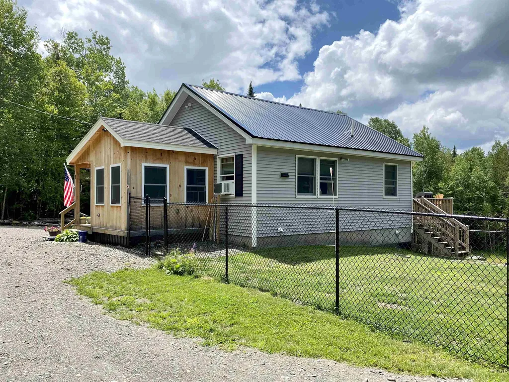 29 Colburn Road Colebrook NH 03576