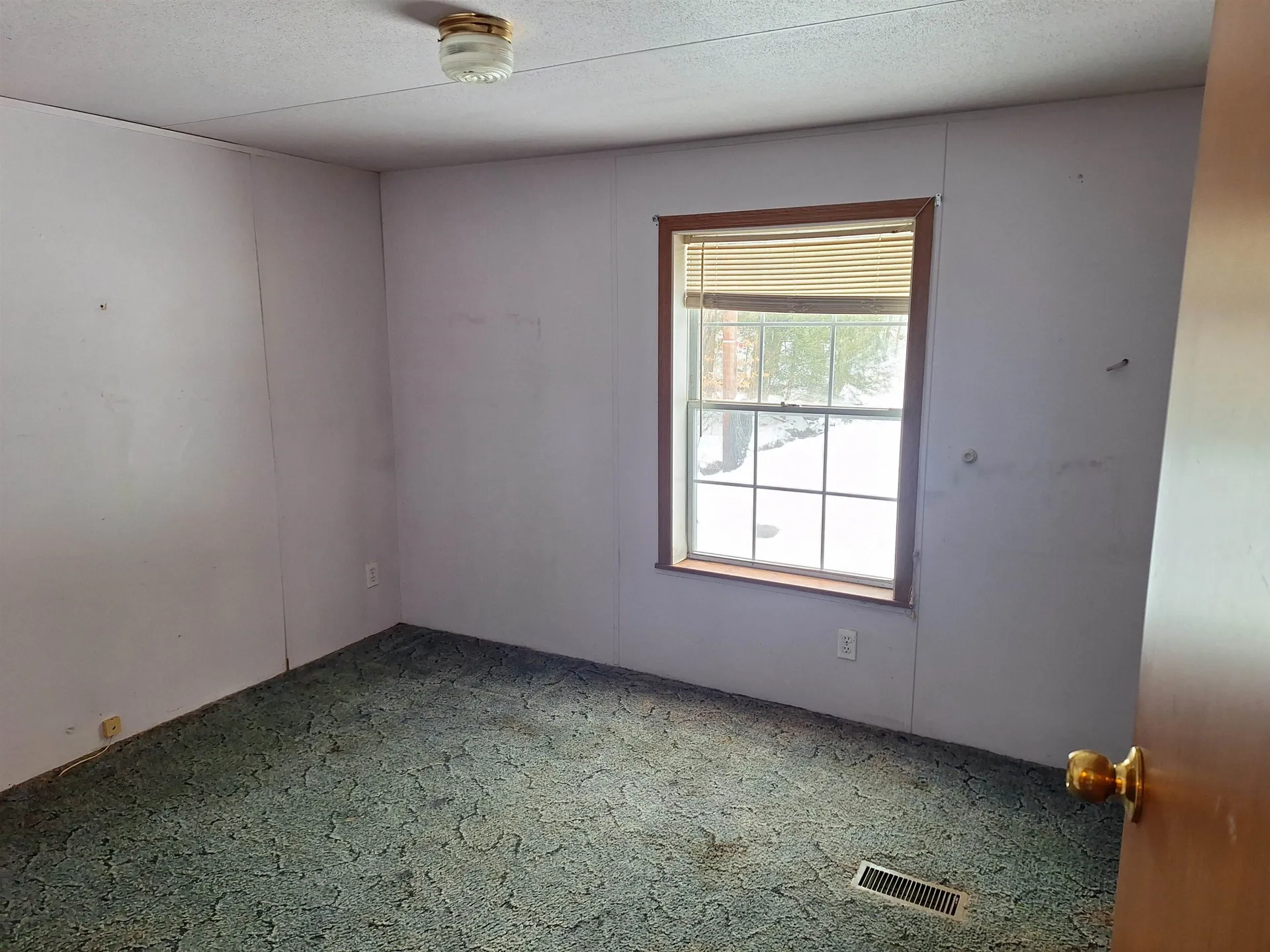 35 Pecor Road Charlestown NH 03603