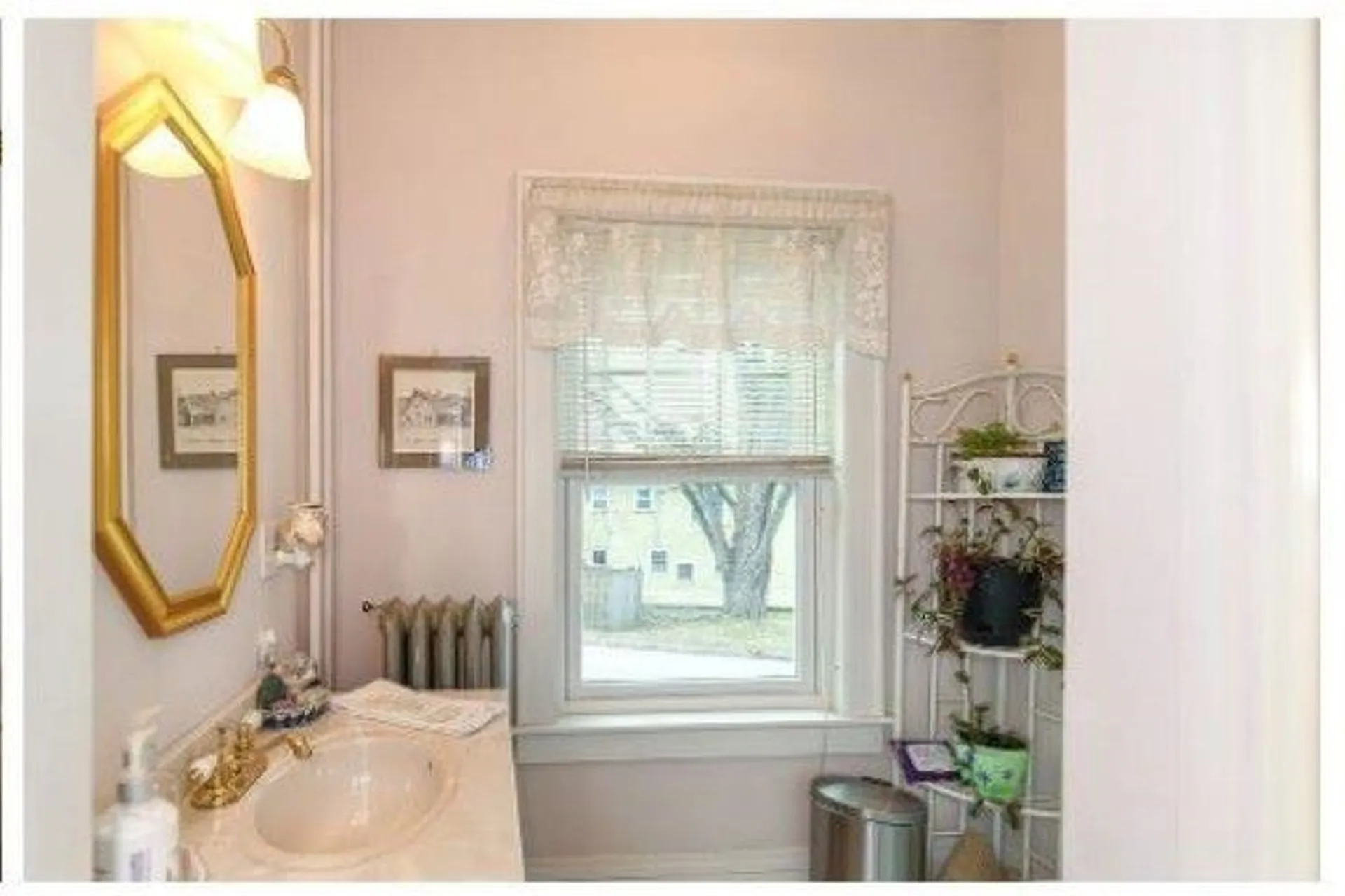 272 Pleasant Street Claremont NH 03743