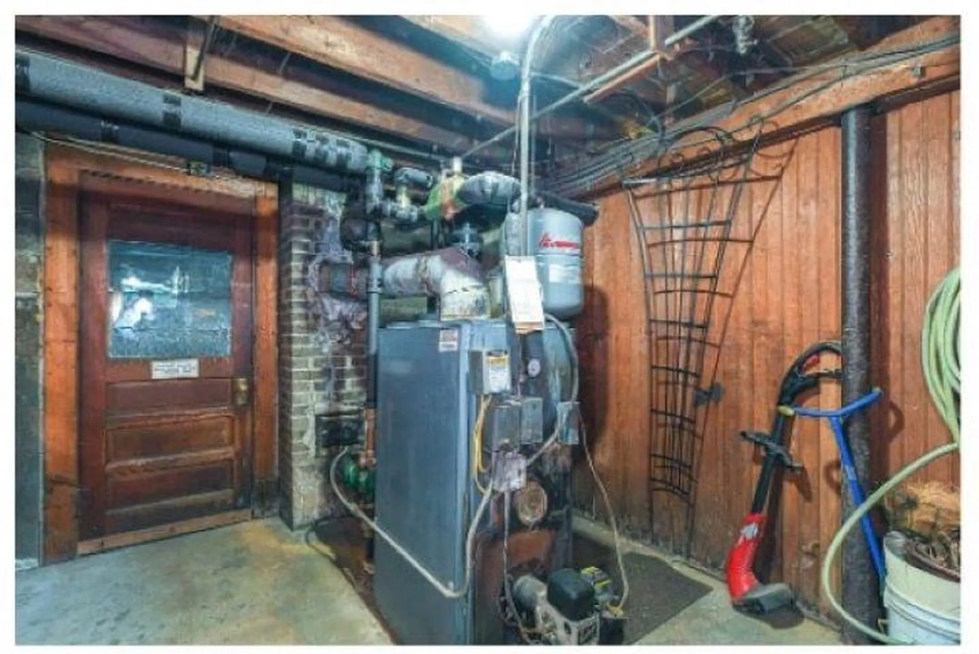 272 Pleasant Street Claremont NH 03743