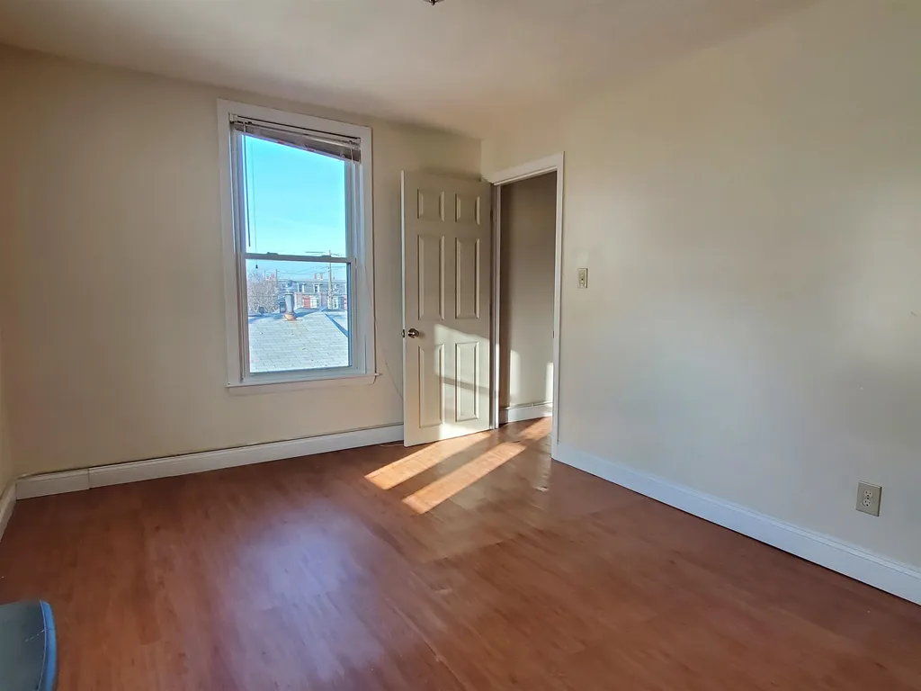 23 Elm Street Nashua NH 03060