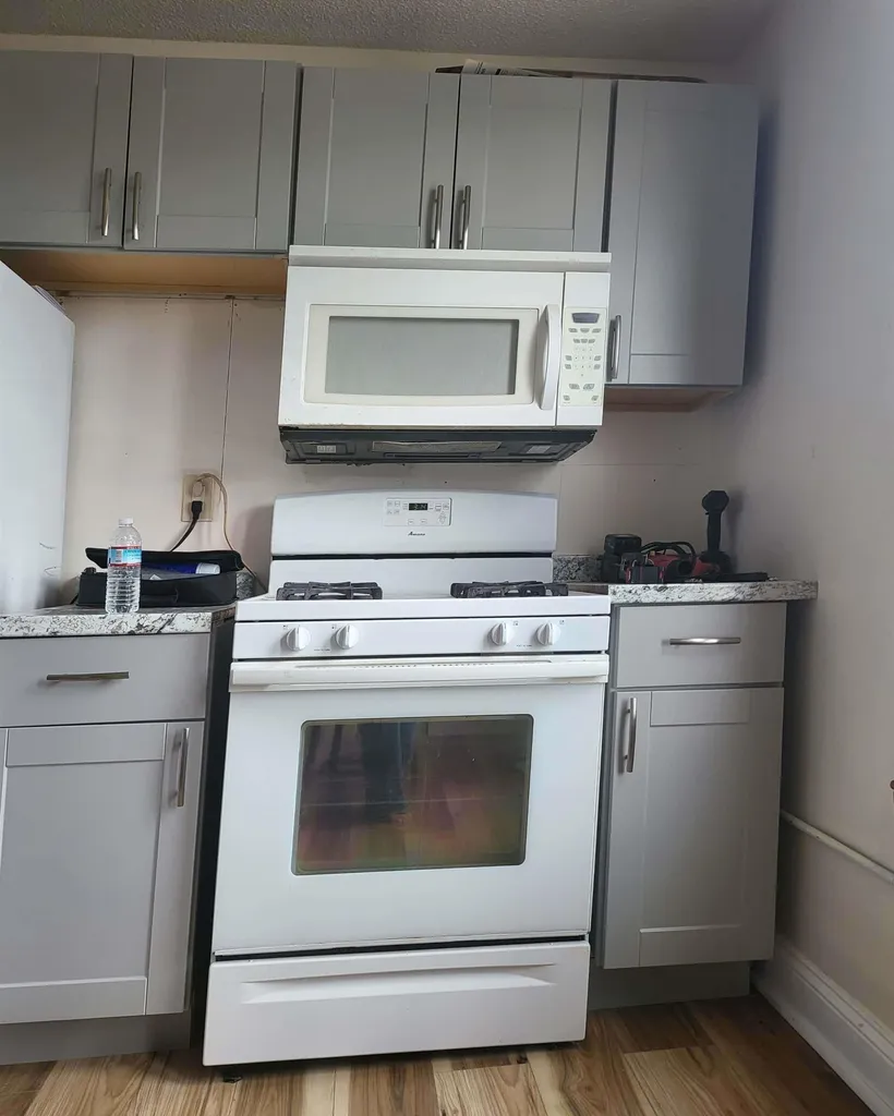 23 Elm Street Nashua NH 03060