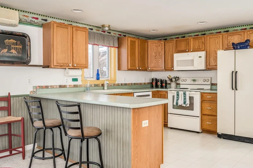676 Salmon Falls Road Rochester NH 03868