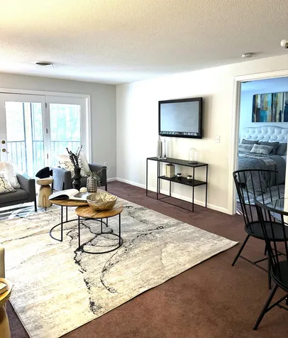 6 Mayfair Lane Nashua NH 03063