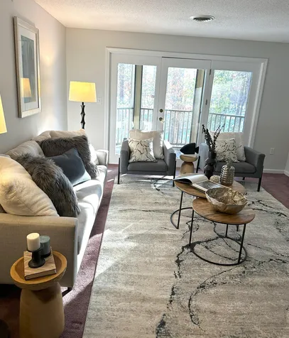 6 Mayfair Lane Nashua NH 03063