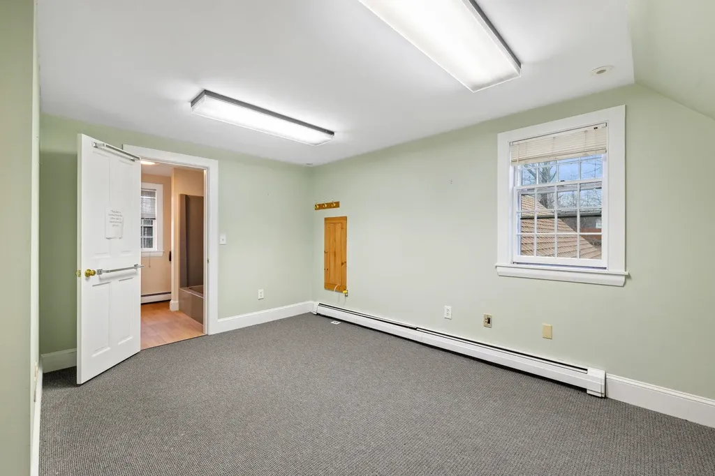 44 Newmarket Road Durham NH 03824