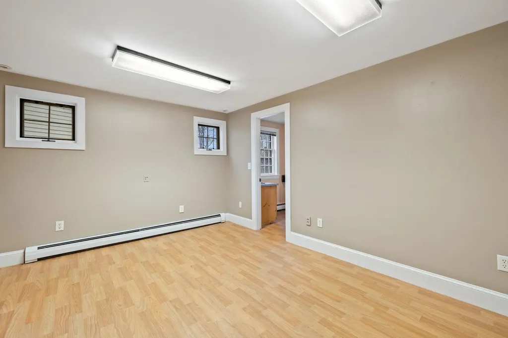 44 Newmarket Road Durham NH 03824